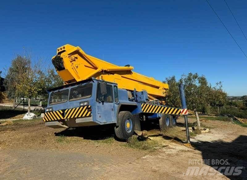 Condor 125/S Kranen voor alle terreinen