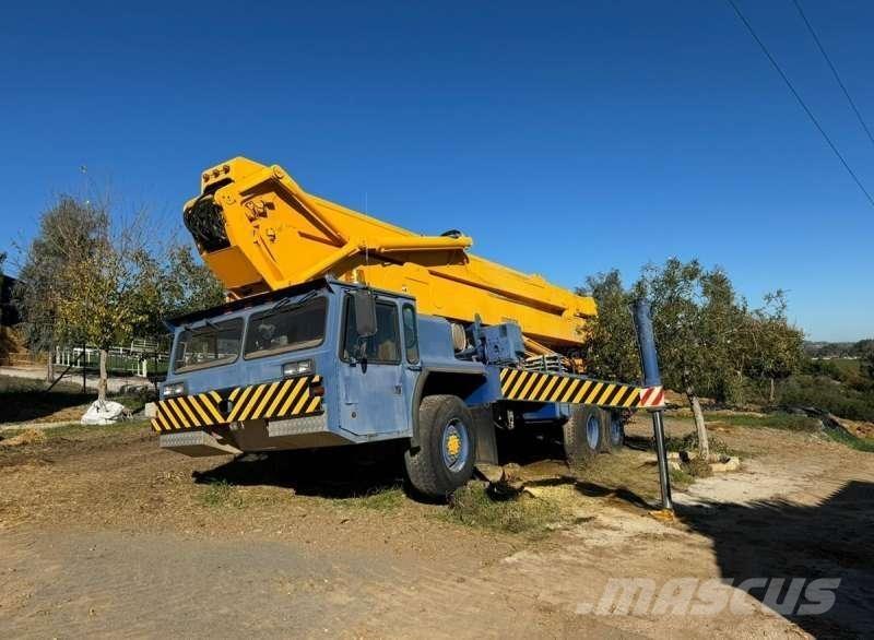 Condor 125/S Kranen voor alle terreinen