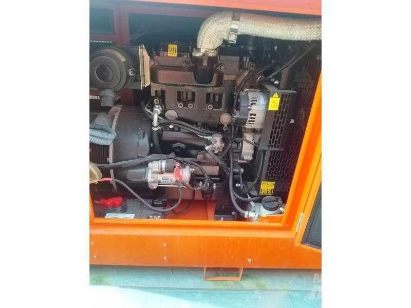  Gruau 22 KVA Diesel generatoren