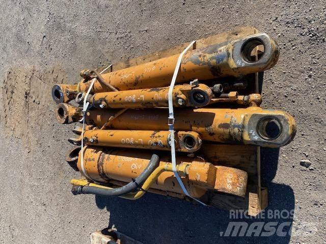 CASE 621 HYDRAULIKA Hydraulics
