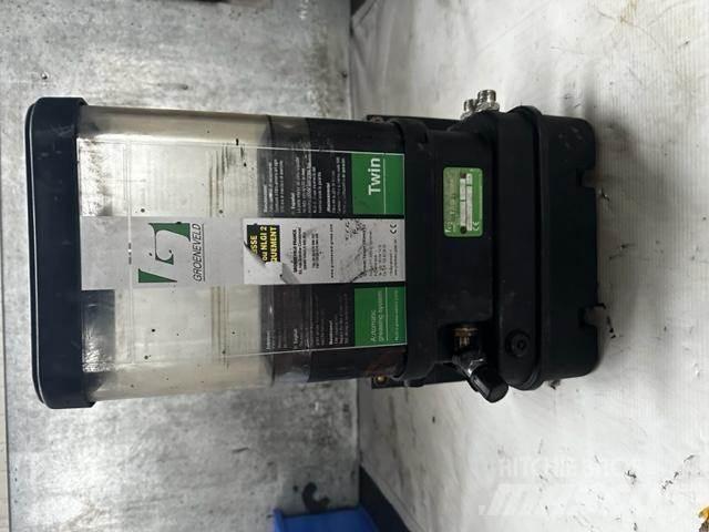 Liebherr L 566 Cabine en interieur