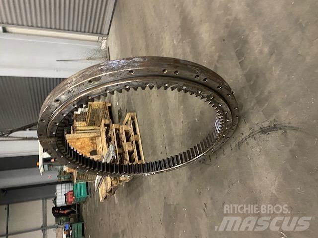 Volvo EC 240 ŁOŻYSKO Chassis en ophanging