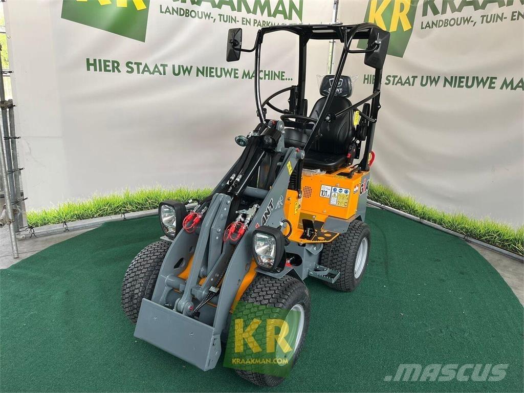 GiANT G1200 Voorladers en gravers