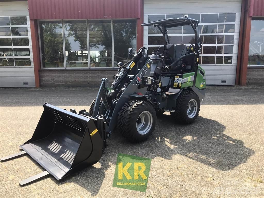 GiANT G2200E Voorladers en gravers
