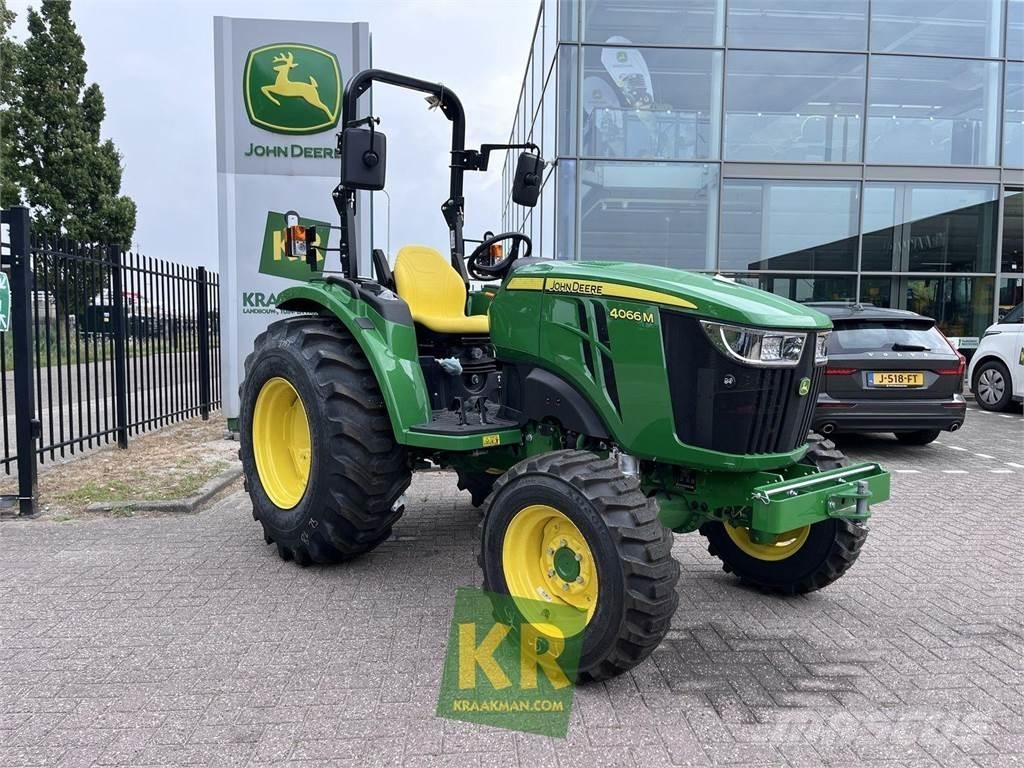 John Deere 4066M Compacttrekkers