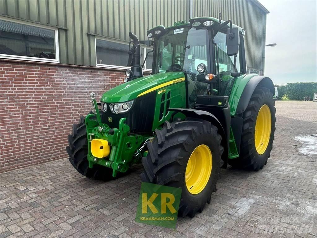 John Deere 6120M Tractoren