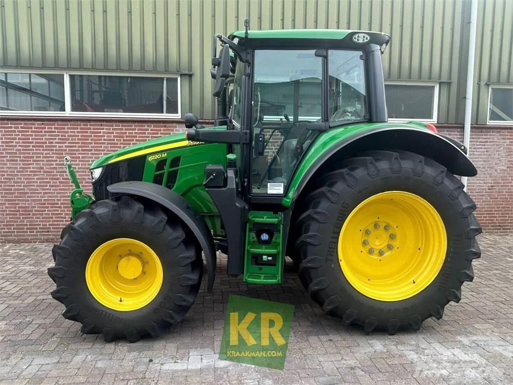 John Deere 6120M Tractoren