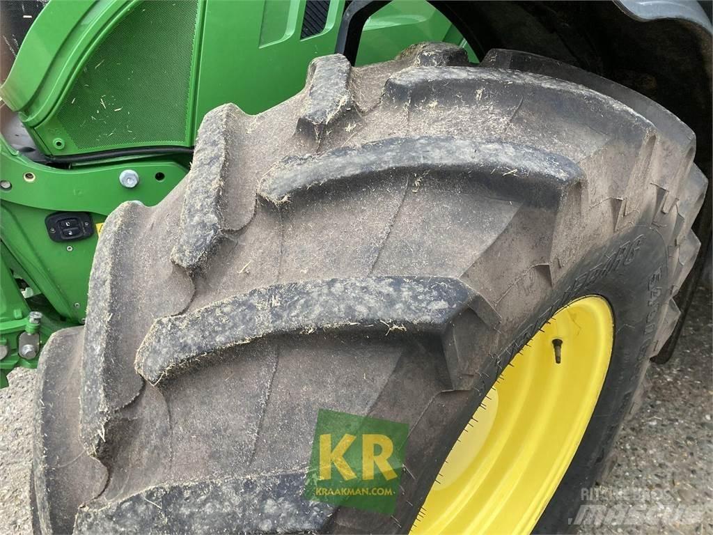 John Deere 6130R Tractoren