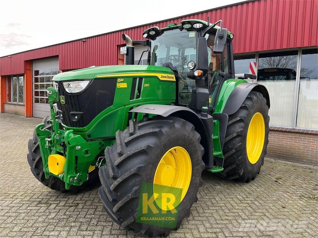 John Deere 6M 250 Tractoren