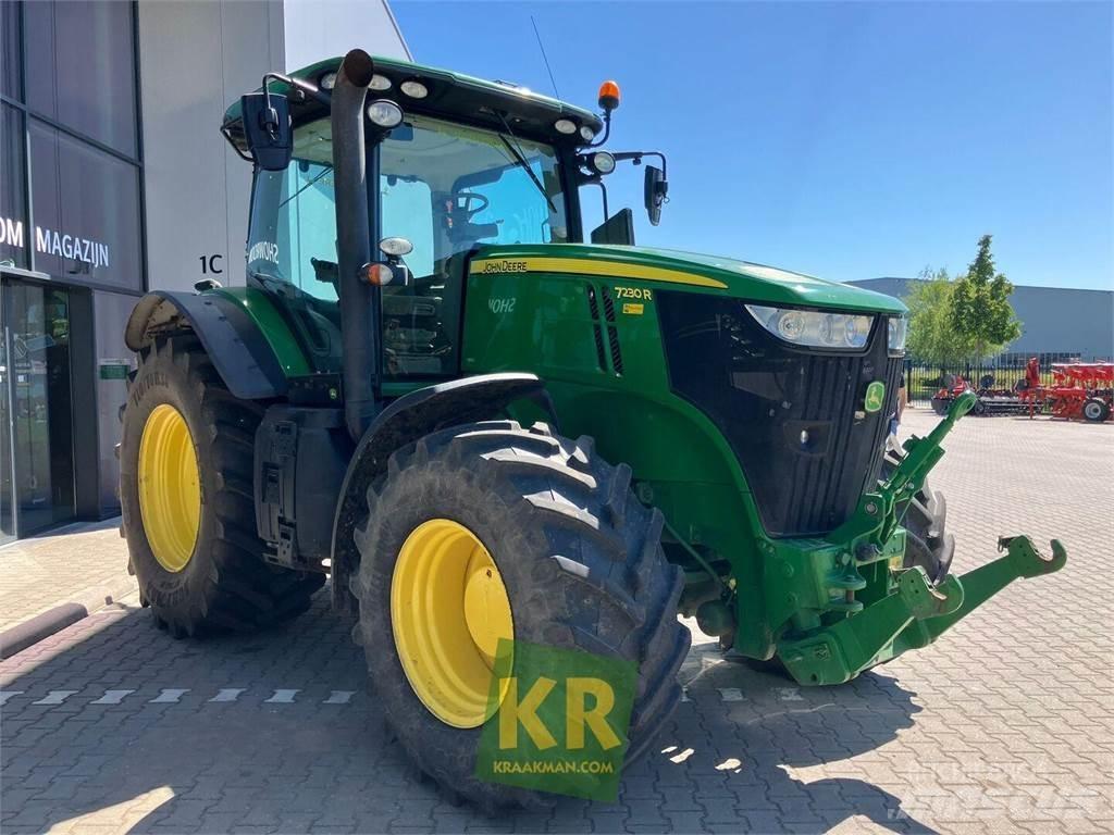John Deere 7230R Tractoren