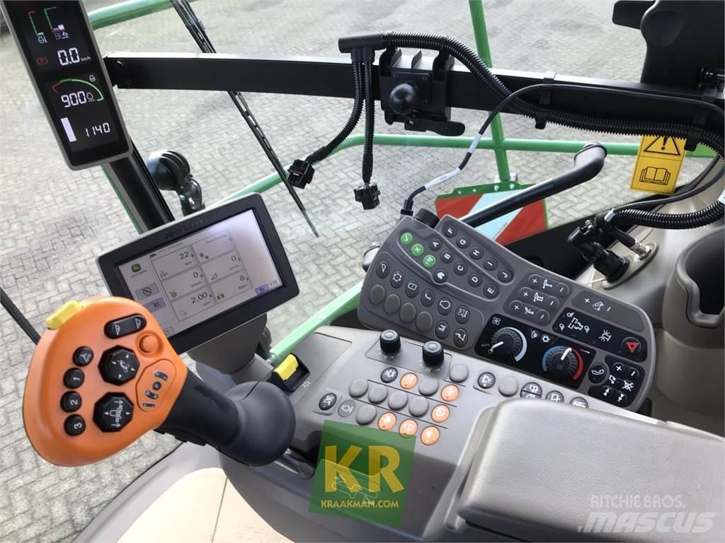 John Deere 8500 Getrokken veldhakselaar