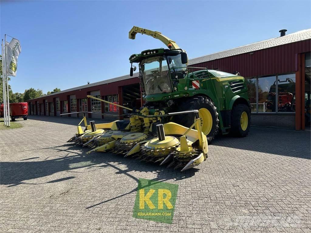 John Deere 8500 Getrokken veldhakselaar