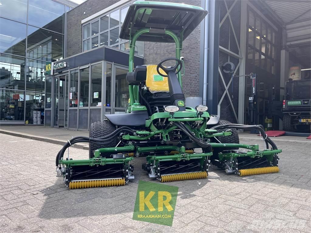 John Deere 8700A Greensmaaier
