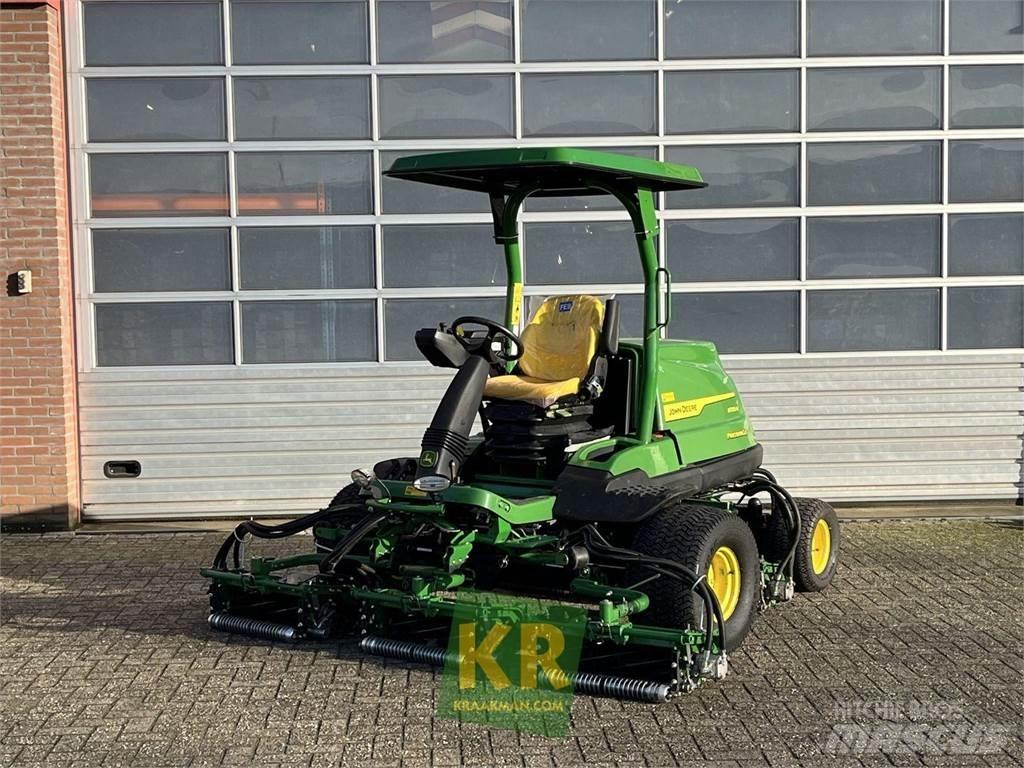 John Deere 8700A Greensmaaier