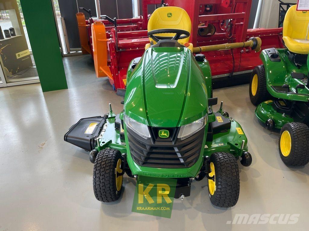 John Deere X380 Rijmaaiers