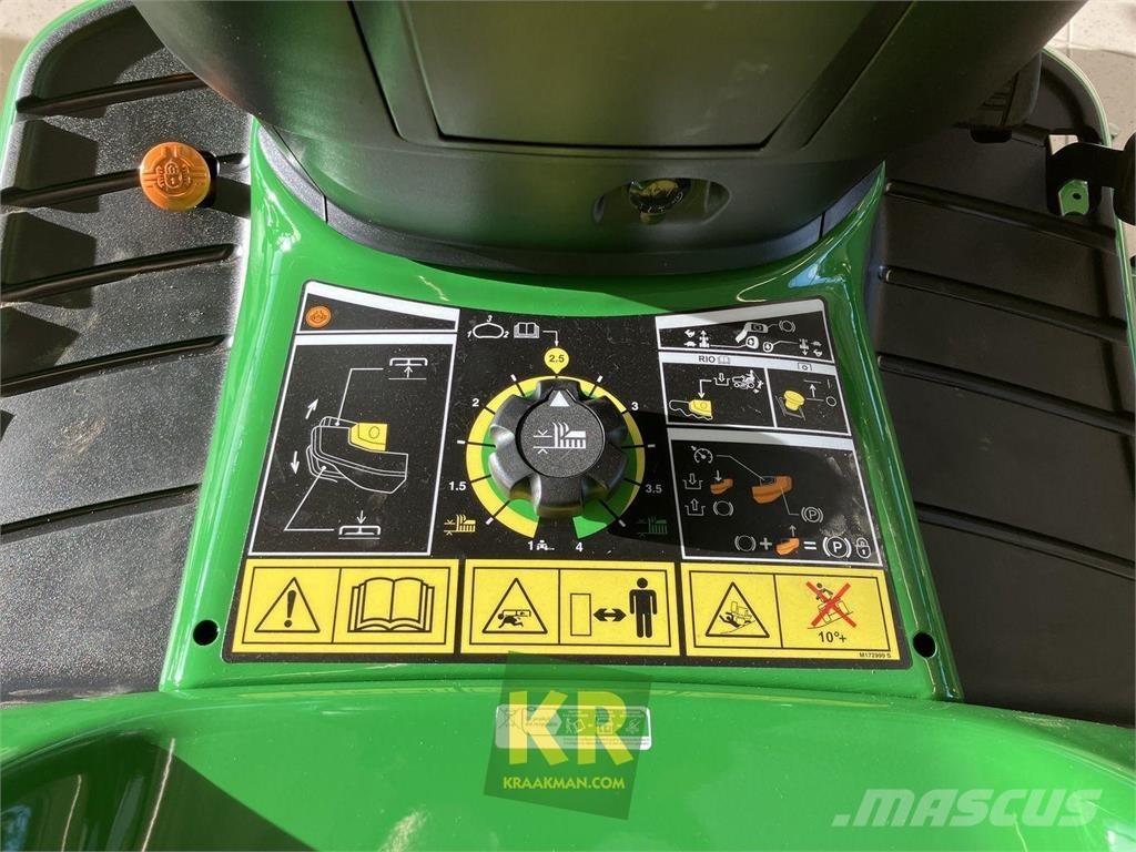 John Deere X590 Rijmaaiers