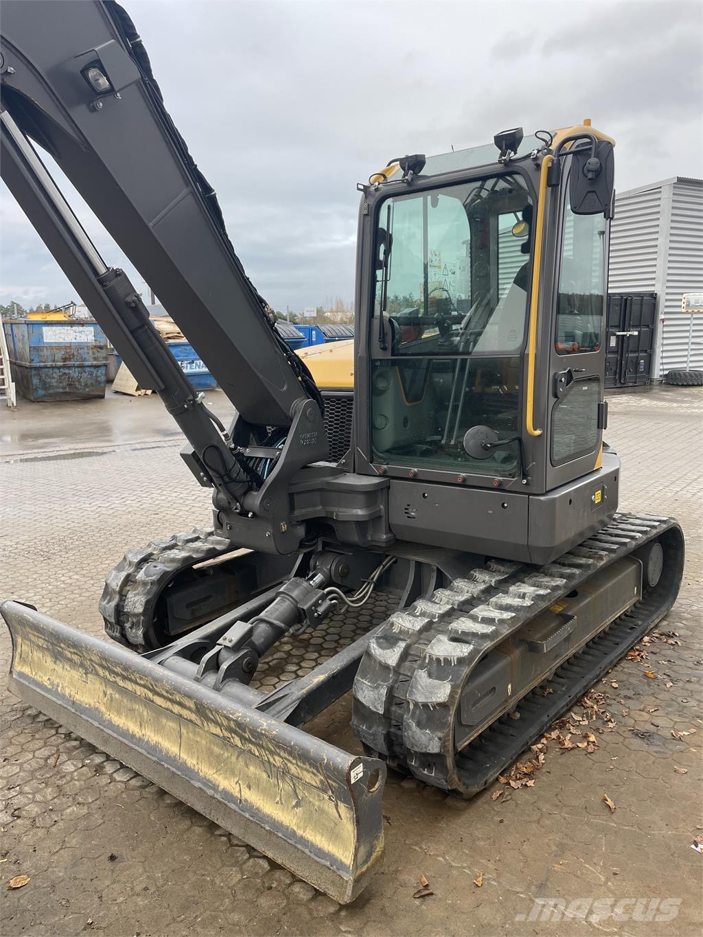  ECR88D Minigraafmachines < 7t