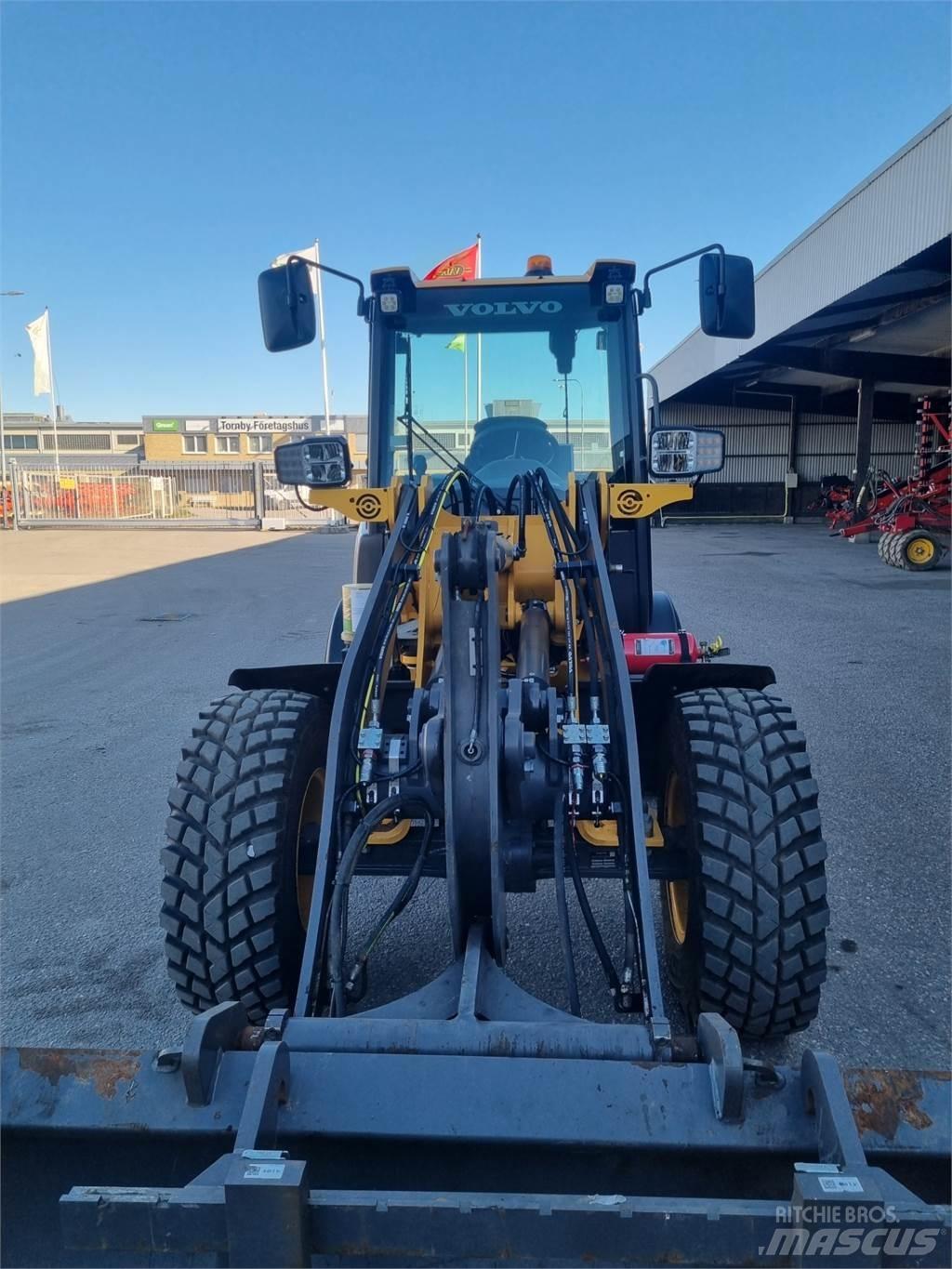 Volvo JL25H Miniladers