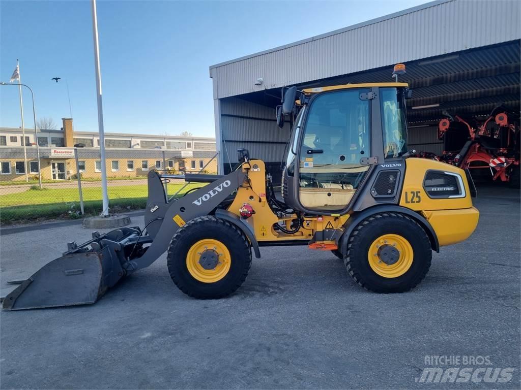 Volvo JL25H Miniladers