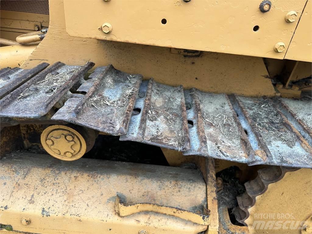CASE 1155D Rupsladers