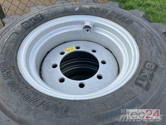 BKT 400/70-20 CONSTAR Banden, wielen en velgen