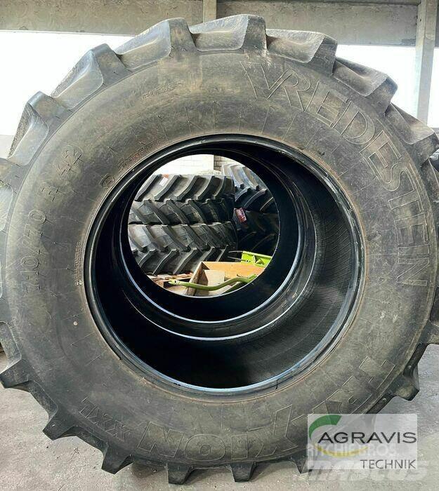 BKT 710/70 R42 Banden, wielen en velgen