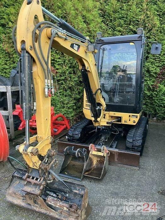 CAT 302.7 D Wielgraafmachines