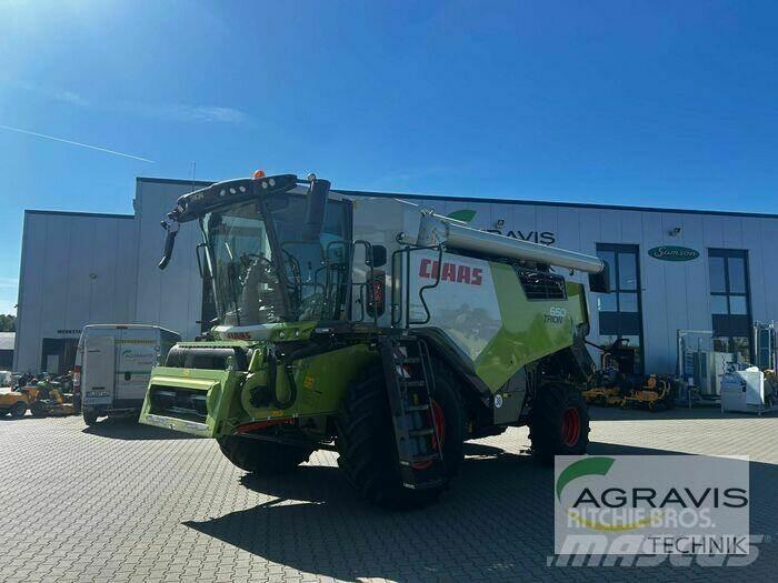 CLAAS TRION 650 Maaidorsmachines