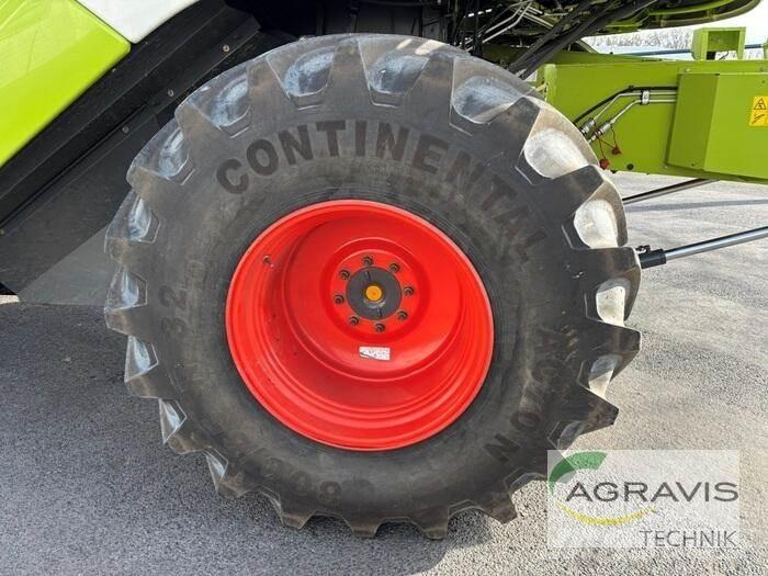 CLAAS TUCANO 420 Maaidorsmachines