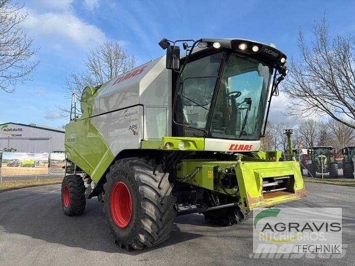 CLAAS TUCANO 420 Maaidorsmachines