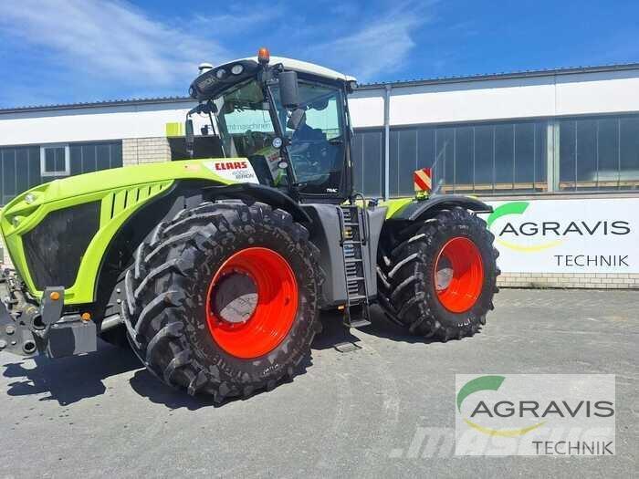 CLAAS XERION 4000 TRAC Tractoren
