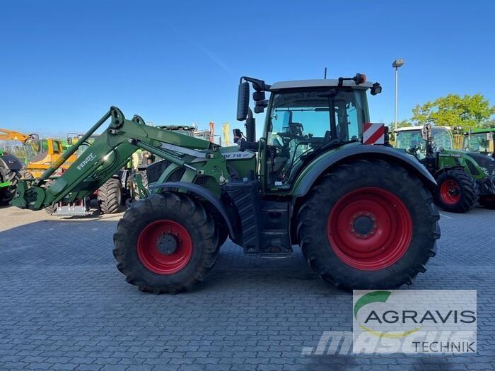 Fendt 718 VARIO S4 Tractoren