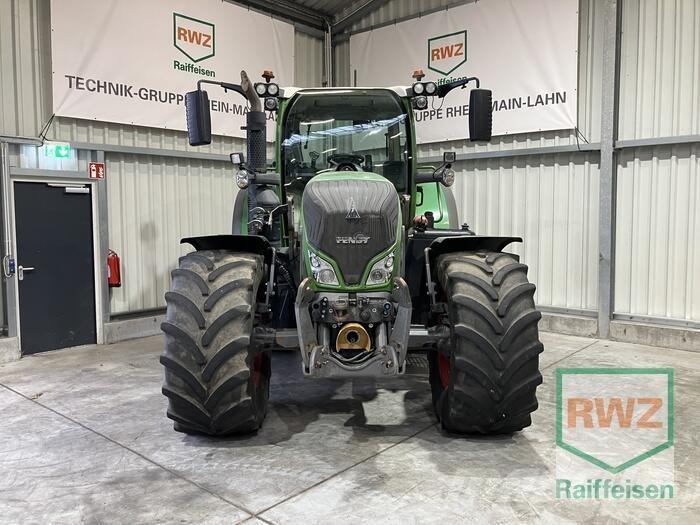 Fendt 720 Vario S4 Tractoren