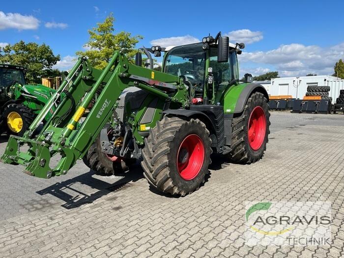 Fendt 724 VARIO S4 Tractoren