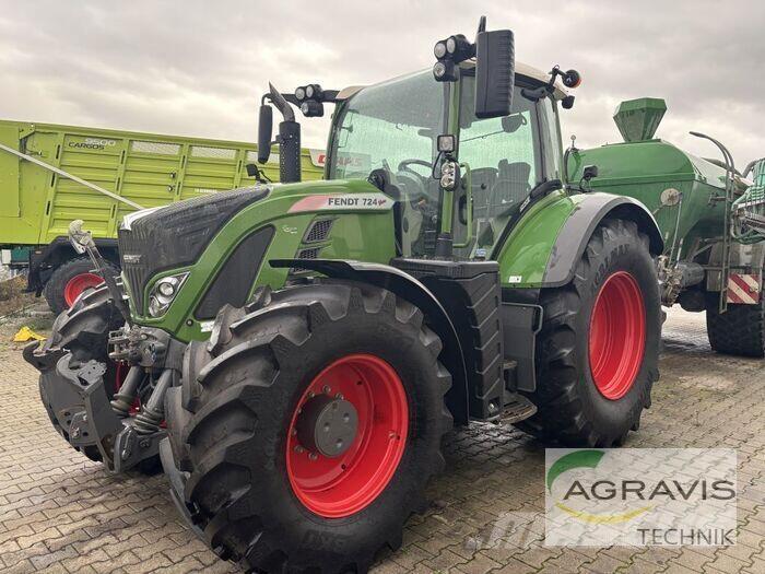 Fendt 724 VARIO S4 Tractoren