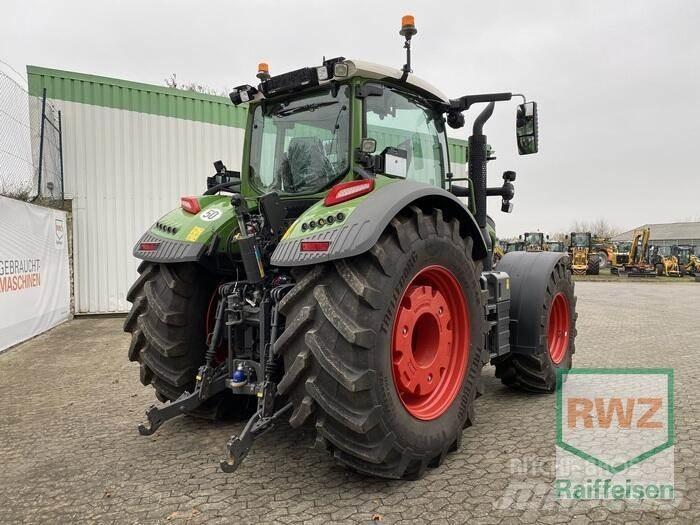 Fendt 728 Vario Gen7 Tractoren