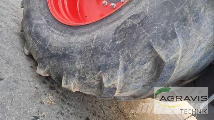 Fendt 818 VARIO Tractoren