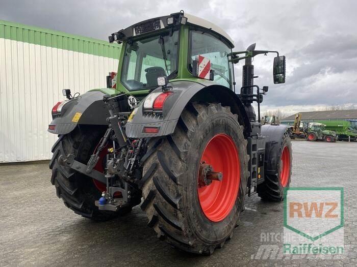 Fendt 826 Vario S4 Tractoren