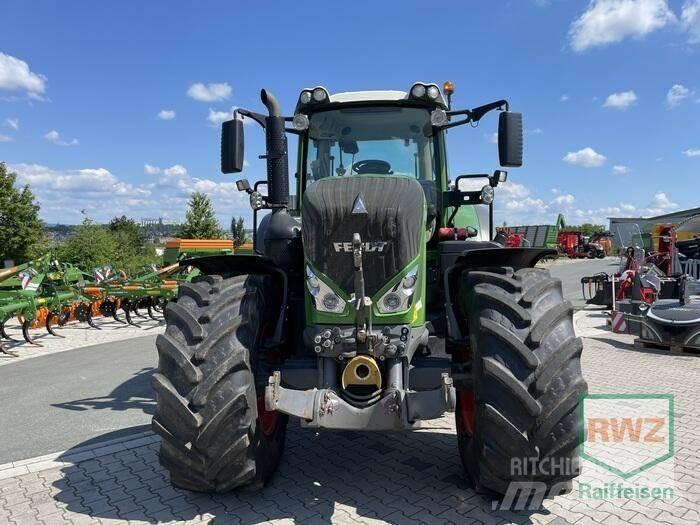 Fendt 828 Vario S4 Tractoren