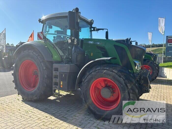 Fendt 828 VARIO S4 Tractoren