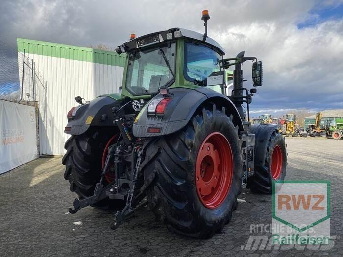 Fendt 828 Vario S4 Tractoren