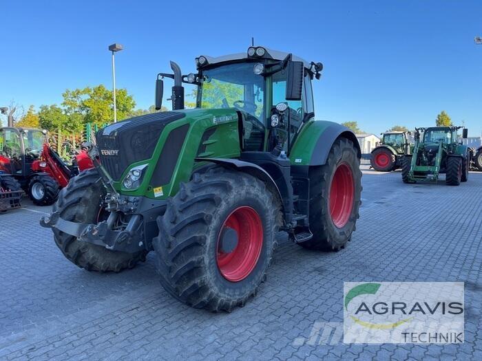 Fendt 828 VARIO S4 Tractoren