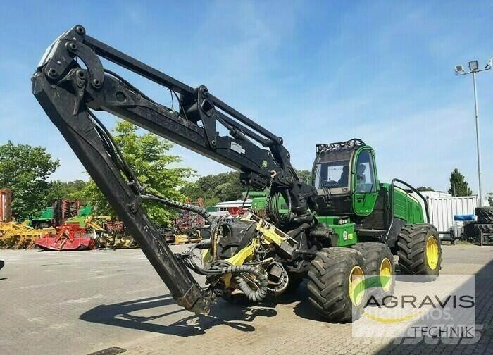 John Deere 1270 E Uitrijwagens