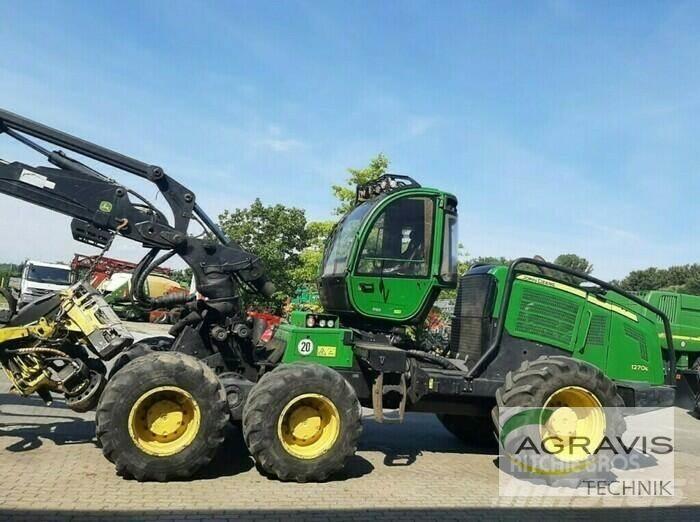 John Deere 1270 E Uitrijwagens