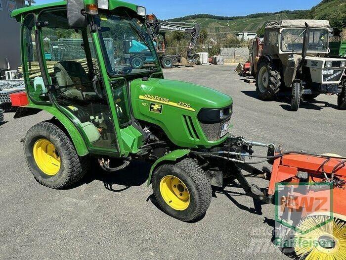 John Deere 2320 Compacttrekkers