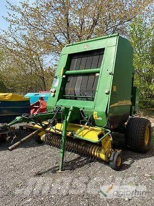John Deere 592 MAXICUT Ronde-balenpersen