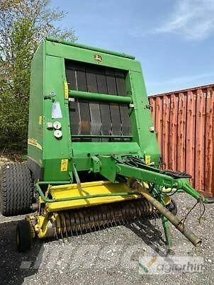 John Deere 592 MAXICUT Ronde-balenpersen