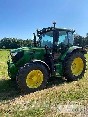 John Deere 6130R Tractoren