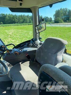 John Deere 6130R Tractoren