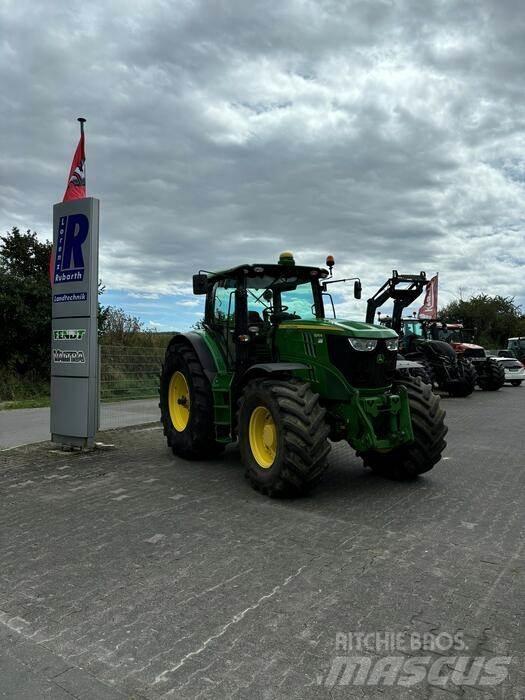 John Deere 6210 R Tractoren